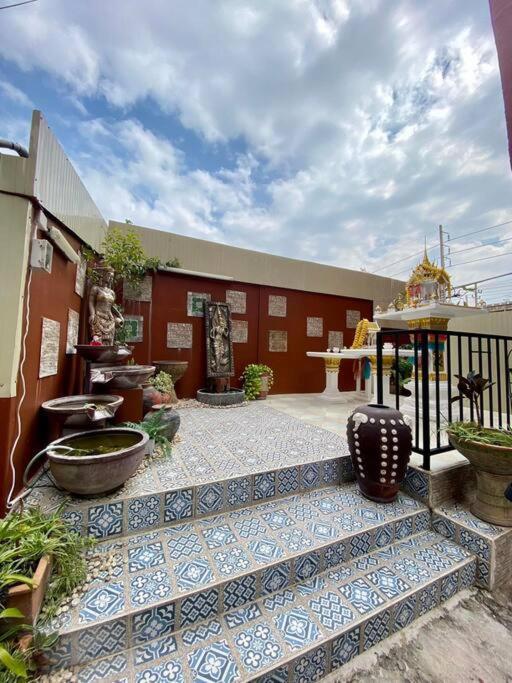 Apartment Ratanawong Place 552